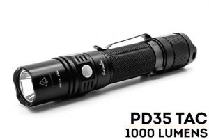 Fenix PD35 Tactical Edition zaklamp politie handhaving handhaver